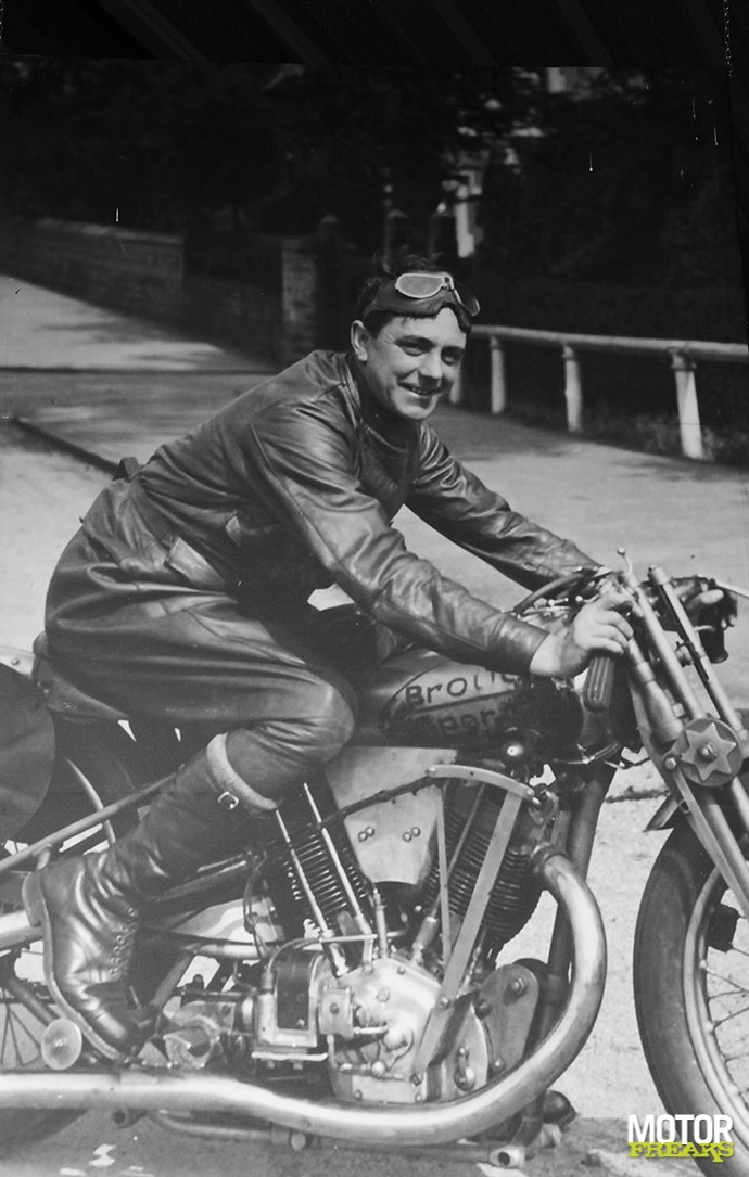 Brough Superior SS100