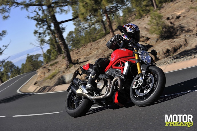 Ducati 2014 Monster 1200S