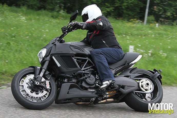 Ducati 2015 Diavel