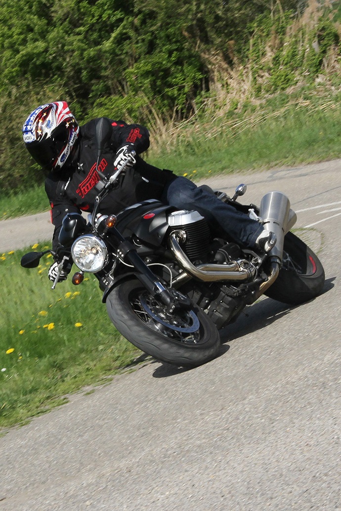 Moto Guzzi 2014 Griso 1200 8V SE