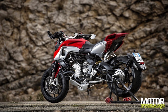 MV Agusta_Rivale 2013