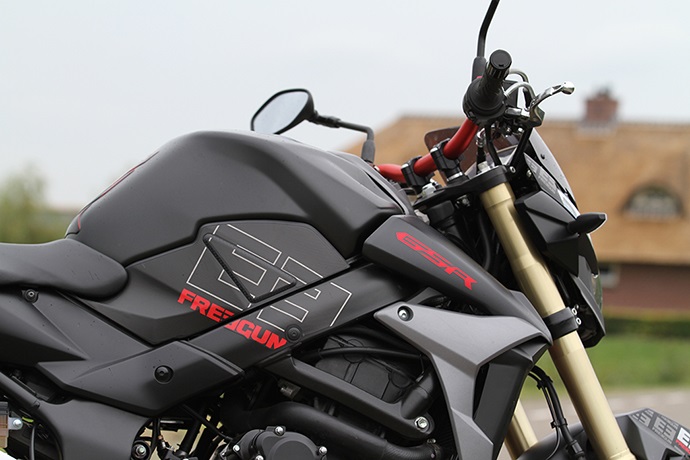 Suzuki 2014 GSR750 Freegun