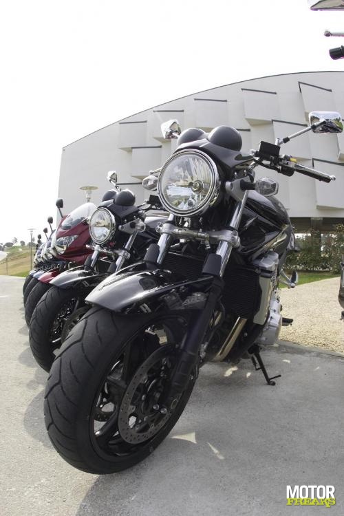 suzuki_bandit650_1250_1-1.jpg