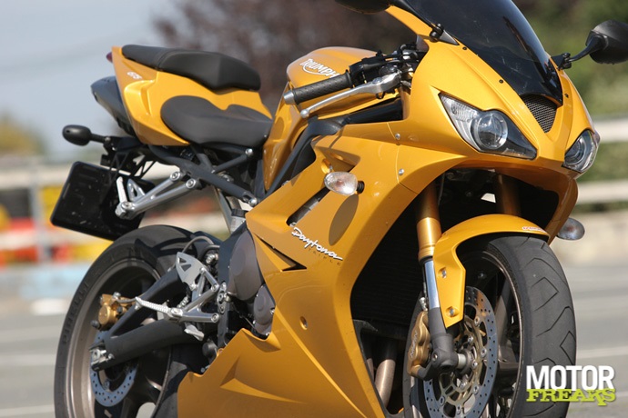 Triumph_Daytona675_IMG_0326.jpg