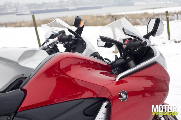 VFR-BMW0109.jpg