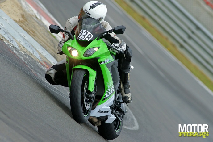 ZX10R0105.jpg