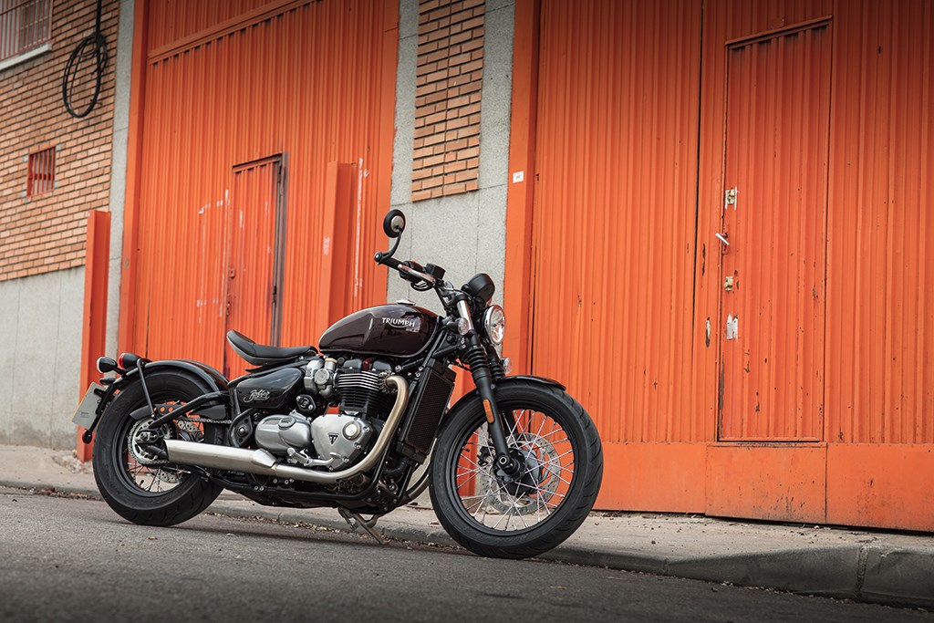 triumph_bonneville_bobber_28