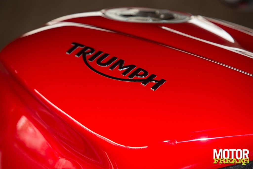 triumph_my17_street_triple_a2_24
