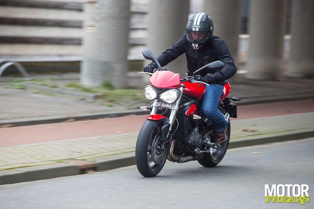 triumph_my17_street_triple_a2_38