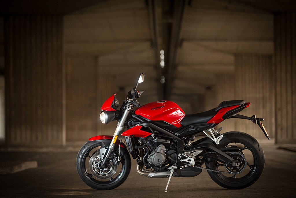 triumph_my17_street_triple_a2_8