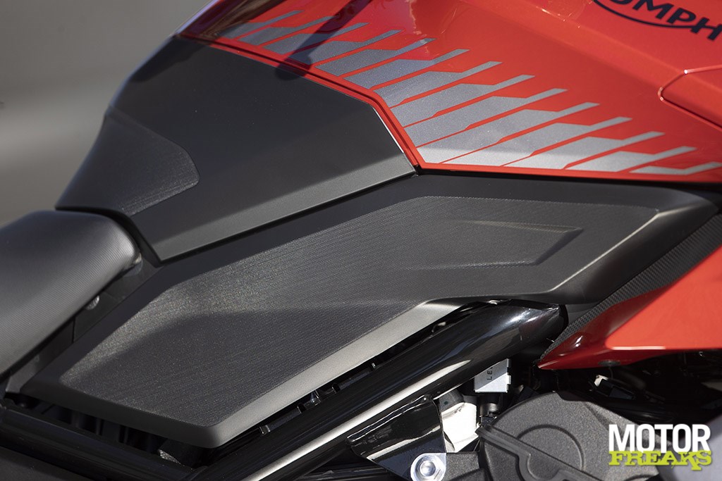 triumph_my22_tiger_sport_660_34