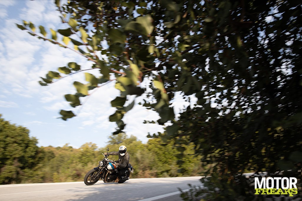 triumph_speed_twin_900_14