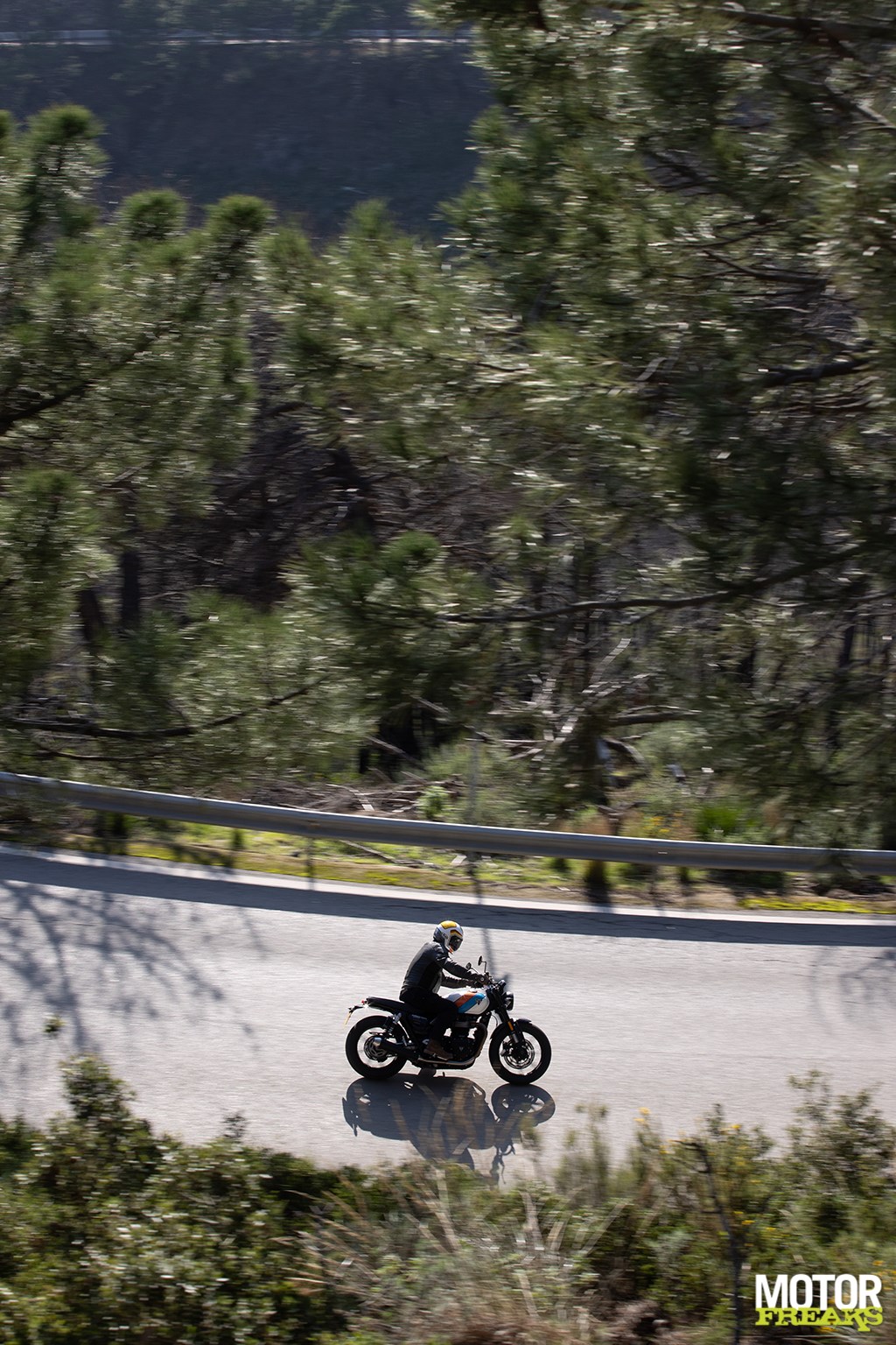 triumph_speed_twin_900_22