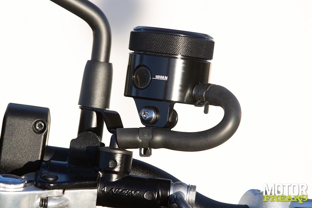 triumph_speed_twin_900_38