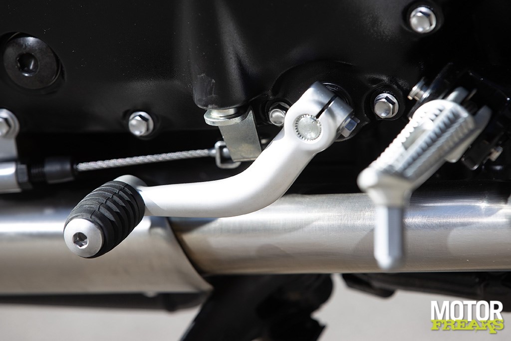 triumph_speed_twin_900_54