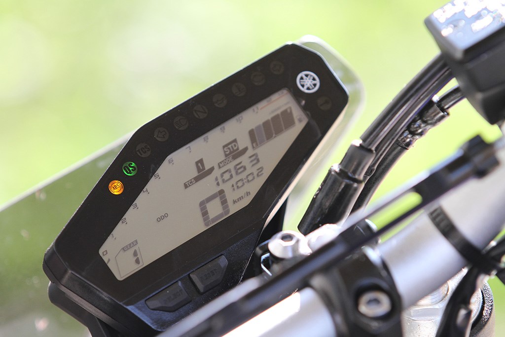 yamaha_my17_mt-09_18