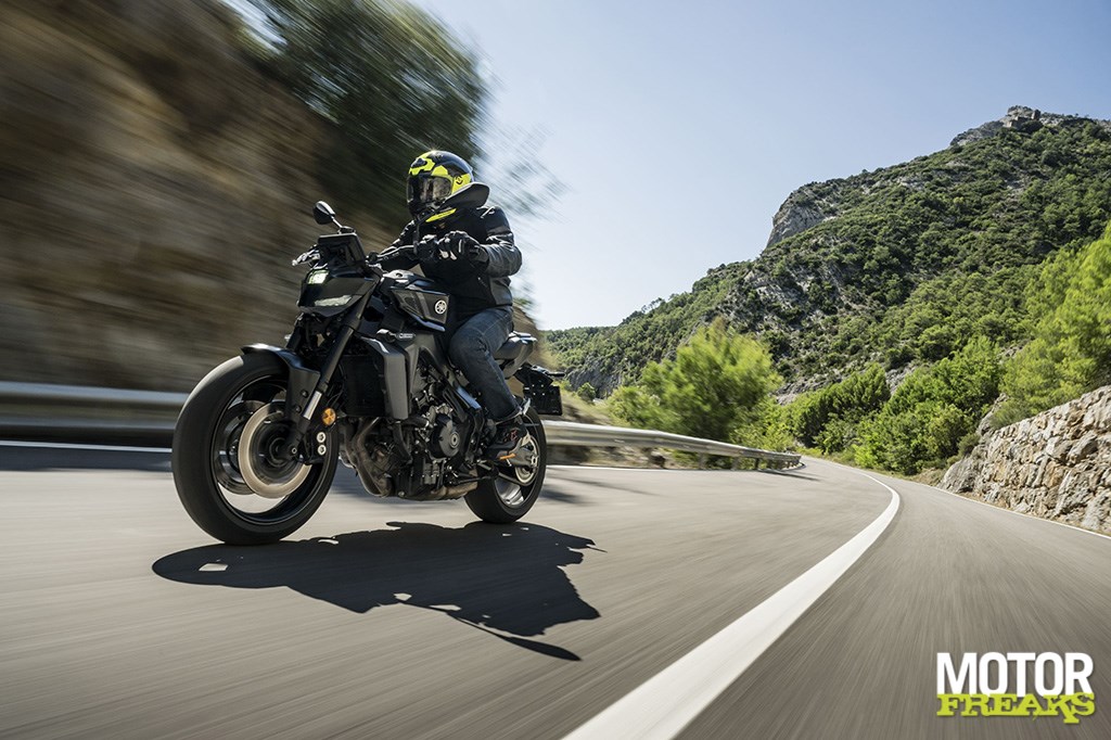 yamaha_my25_mt-09_y-amt_06