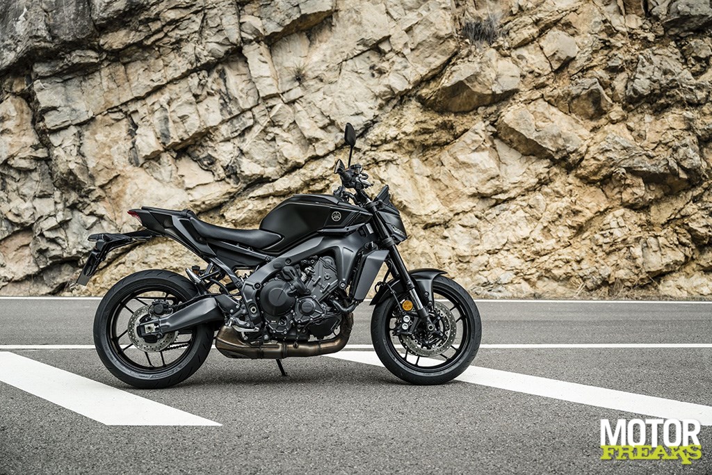 yamaha_my25_mt-09_y-amt_09