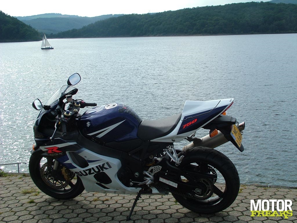 Suzuki GSX-R750 2004