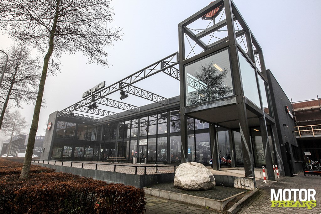 battle_kings_motorsaloon_22