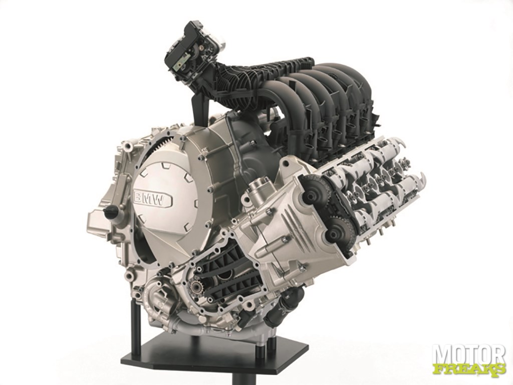 bmw_k1600gt_engine