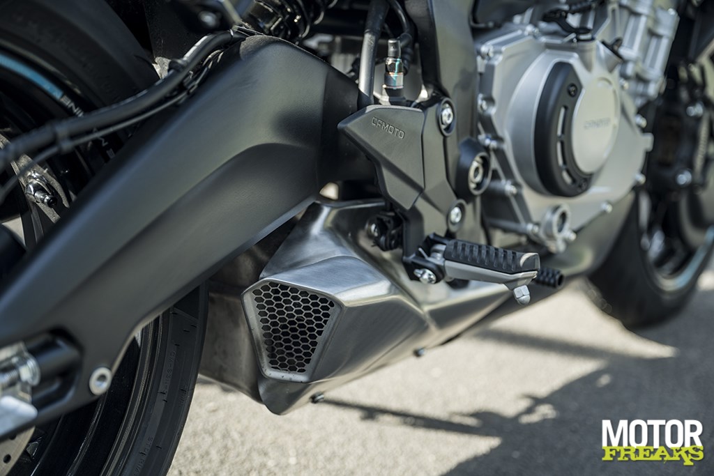 cfmoto_my25_675nk_12
