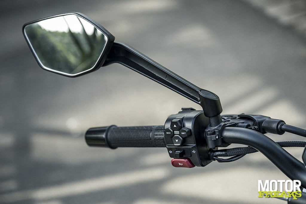 cfmoto_my25_675nk_14