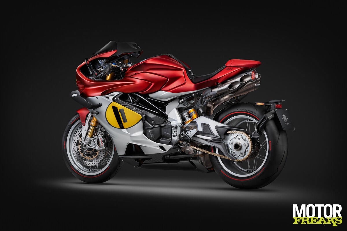 mv_agusta_superveloce_1000_ago_4