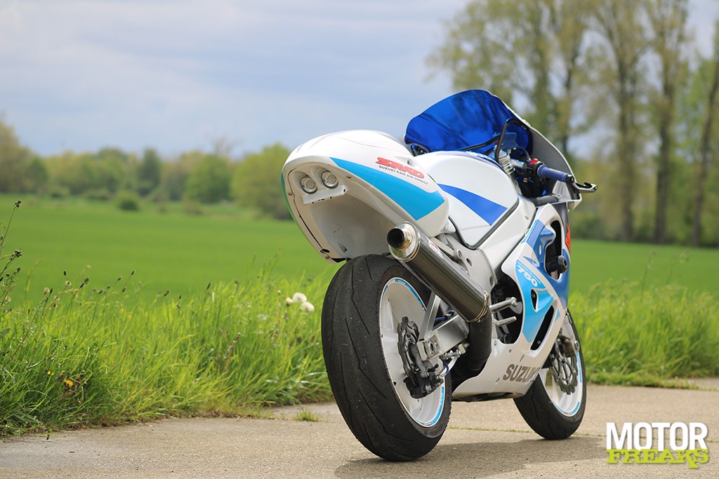 suzuki_my98_gsx-r750_srad_20