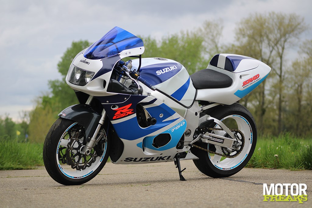 suzuki_my98_gsx-r750_srad_25