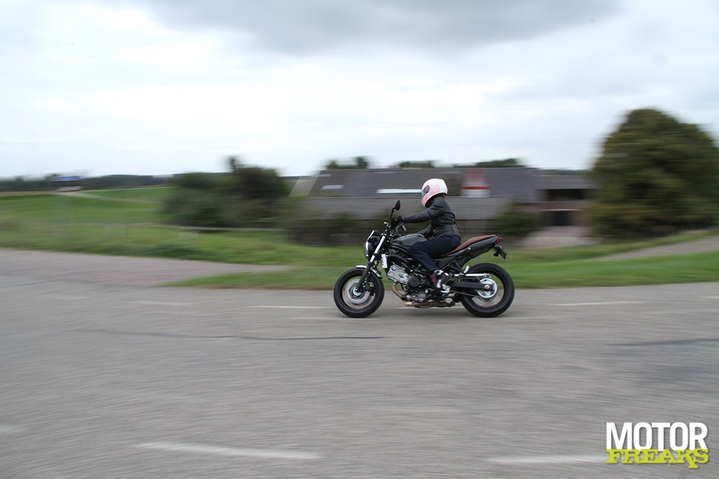 suzuki_sv650_scrambler_16