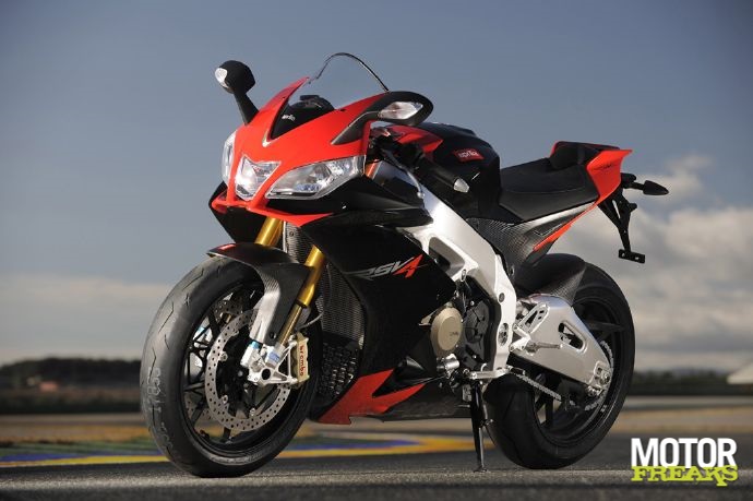 Aprilia_RSV4_Factory_11.JPG