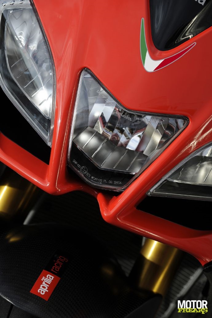 Aprilia_RSV4_Factory_21.JPG