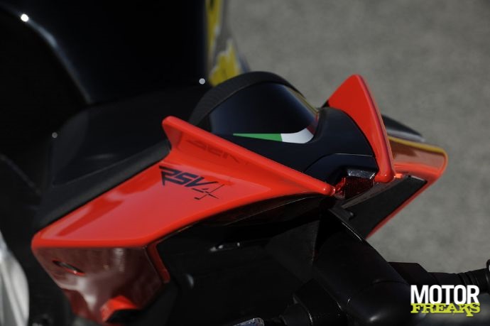 Aprilia_RSV4_Factory_22.JPG