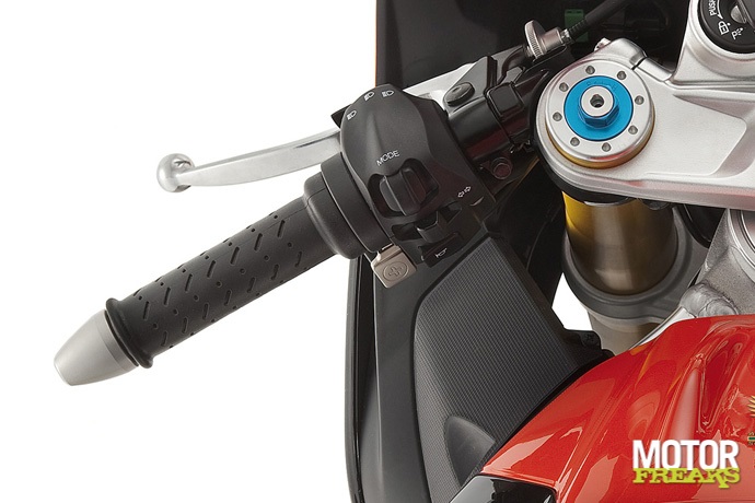 Aprilia RSV4 Factory APRC SE