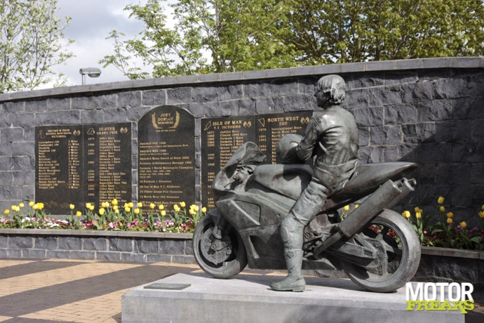 Dunlop Memorial