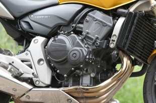 naked_600_3_5_l.jpg