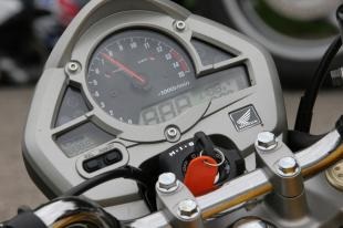 naked_600_4_4_l.jpg