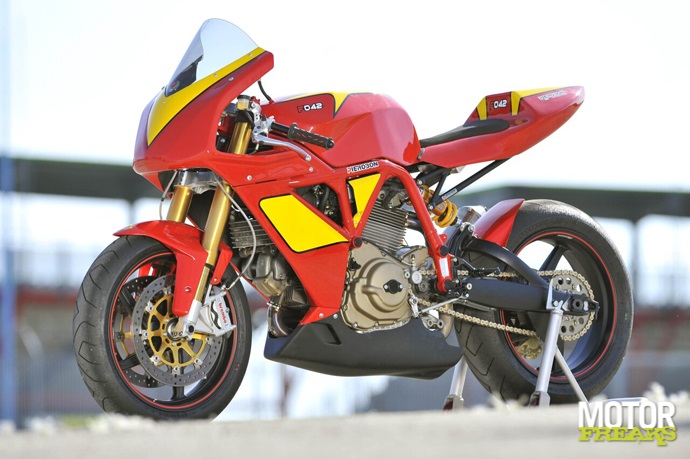 Pierobon_F042_Racer_2006_2.jpg