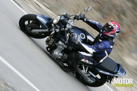 suzuki_bandit650_1250_5-2.jpg