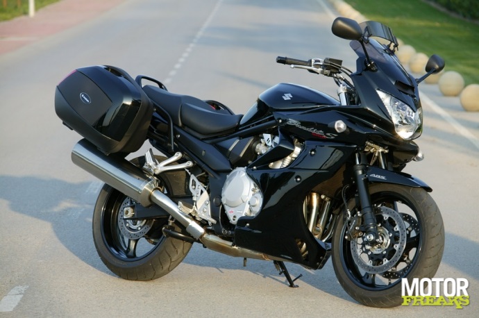 suzuki_bandit650_1250_6-1.jpg