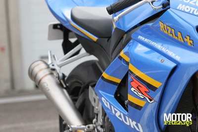 Suzuki_GSX-R1000_Rizla_03.jpg