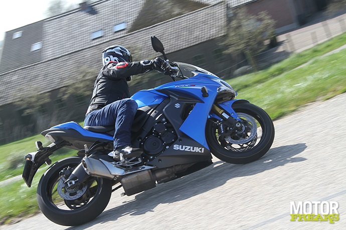 Suzuki GSX-S1000F 2354