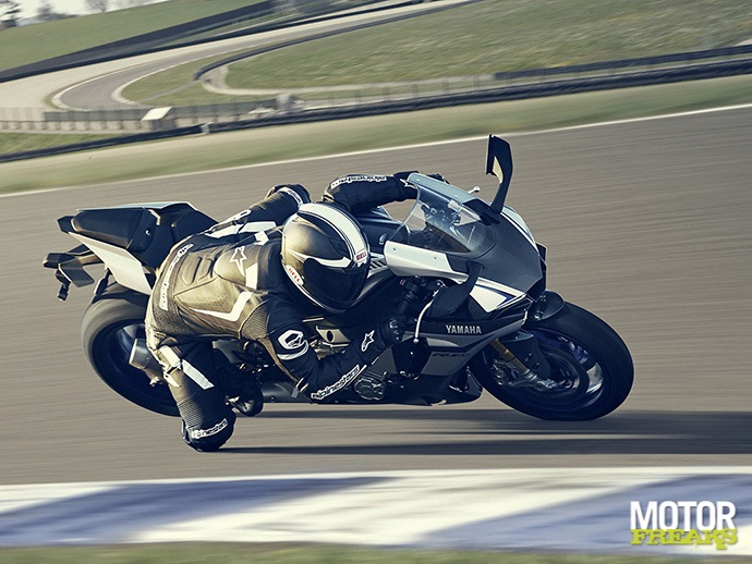 Yamaha 2015 YZF-R1M