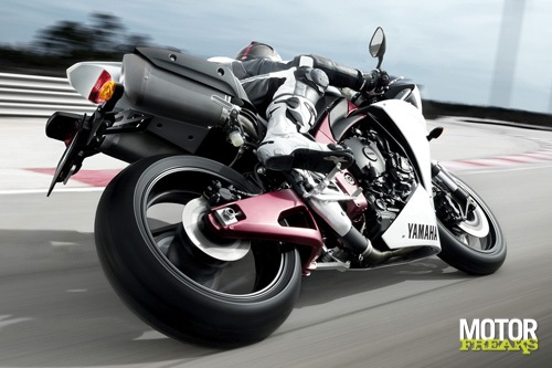 Yamaha_YZF-R1_2009_actie_2.jpg