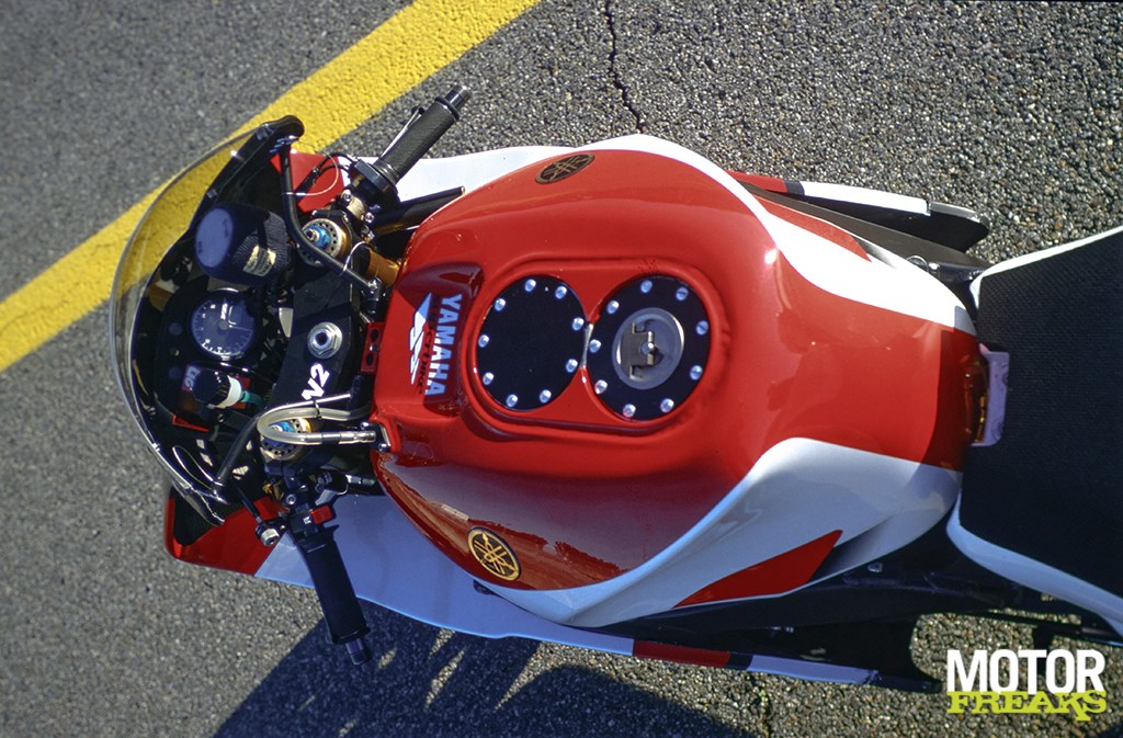 yamaha_2000_yzf-r7_haga_25