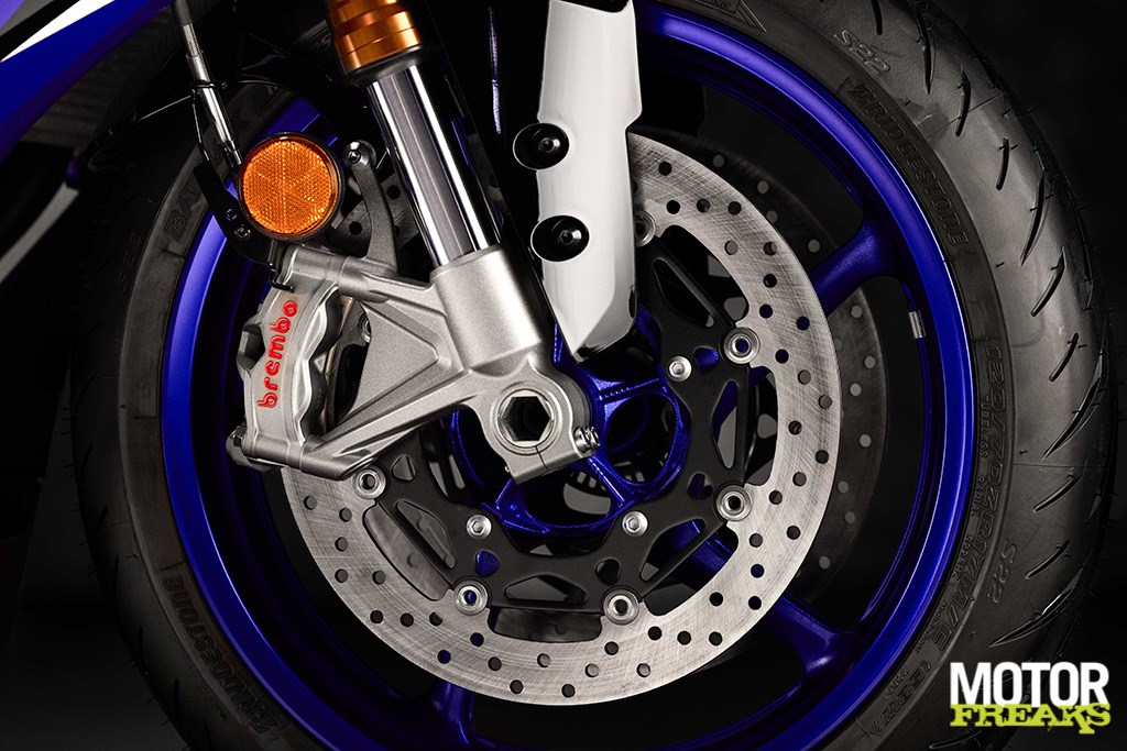 yamaha_my25_yzf-r9_18