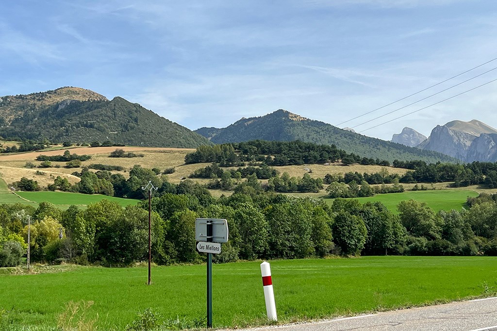 zero_my23_dsrx_saint_tropez_31-1