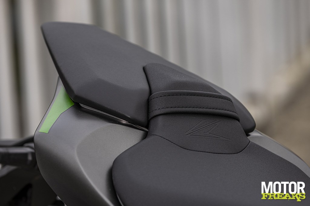 kawasaki_my26_z1100se_37