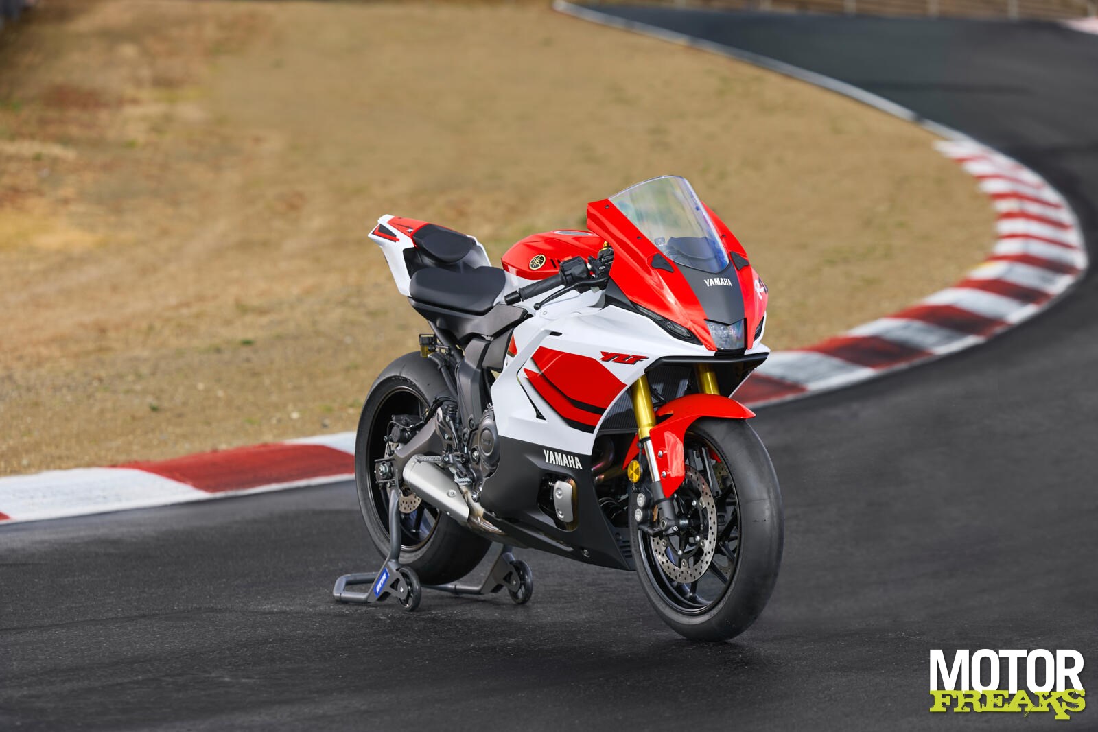 yamaha_my26_yzf-r7_08-3